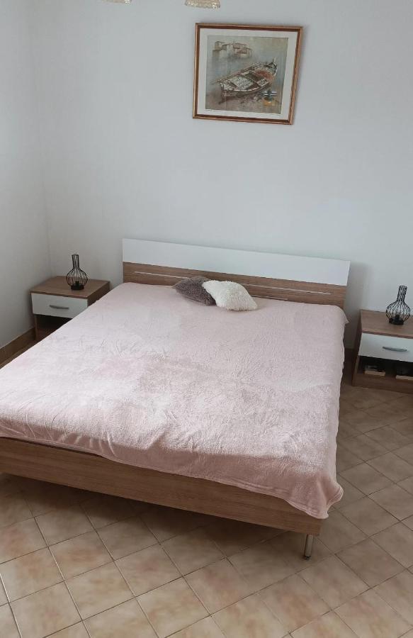 Family Apartments Tomy Punat Zewnętrze zdjęcie