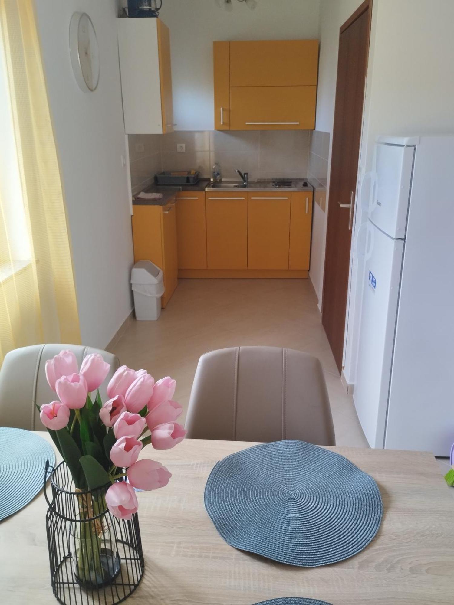 Family Apartments Tomy Punat Zewnętrze zdjęcie